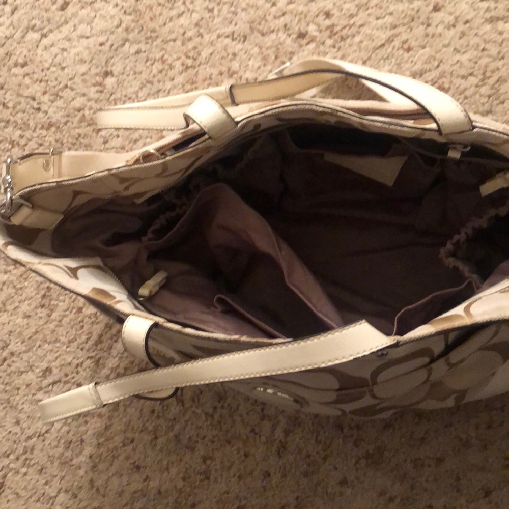 Diaper bag - Picture 2 of 2